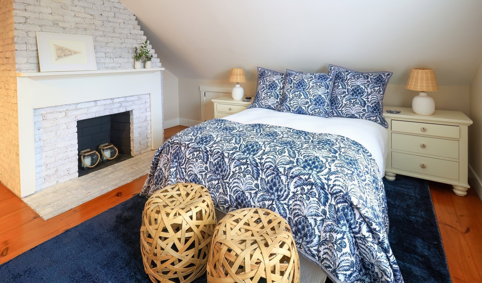 10 Lyon St Unit: _