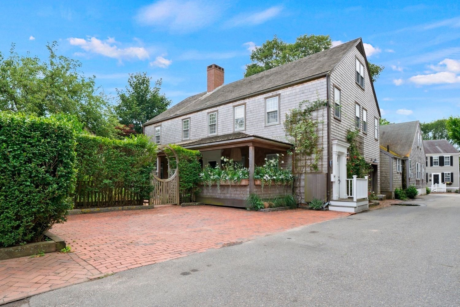 10 Lyon St Unit: _