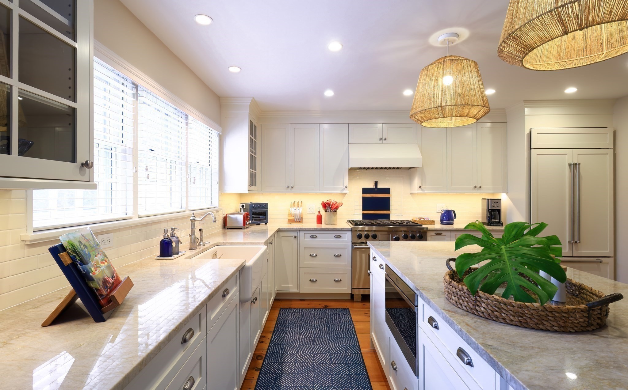 10 Lyon St Unit: _