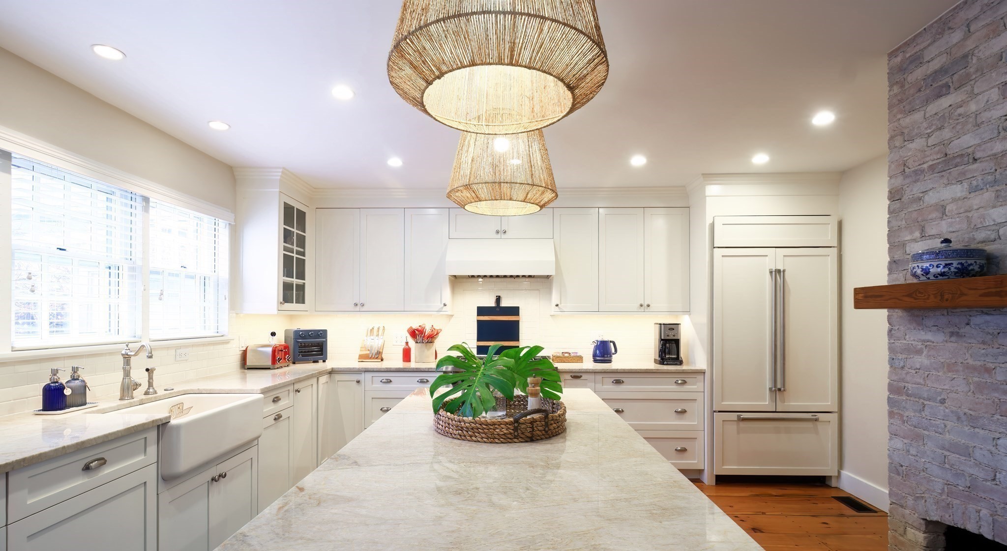 10 Lyon St Unit: _