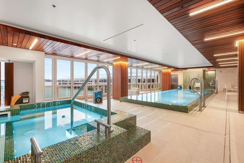150 Seaport Blvd Unit: 5A