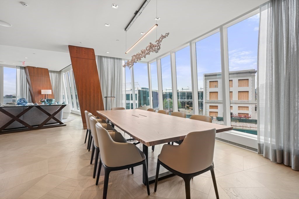 150 Seaport Blvd Unit: 5A
