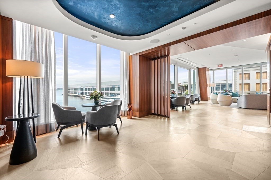 150 Seaport Blvd Unit: 5A