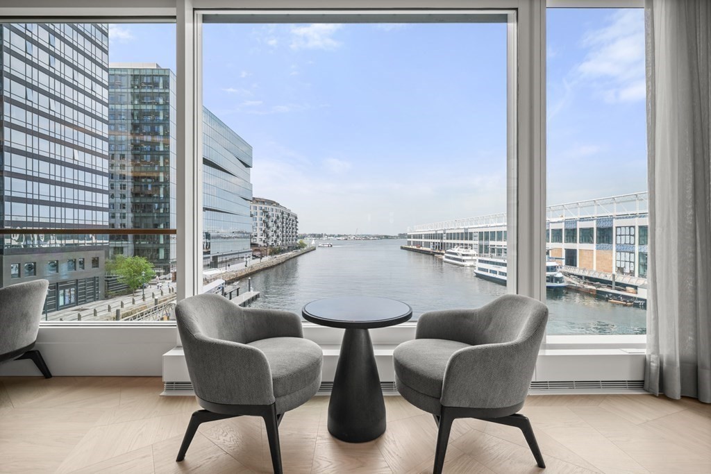 150 Seaport Blvd Unit: 5A
