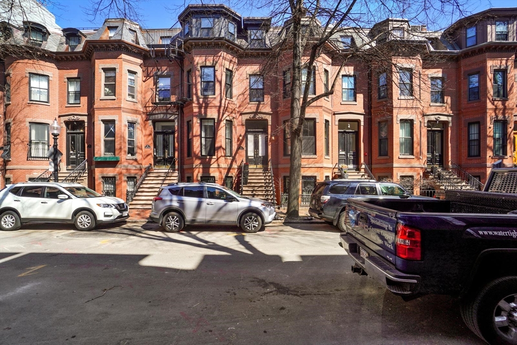 55 Dwight St # 1