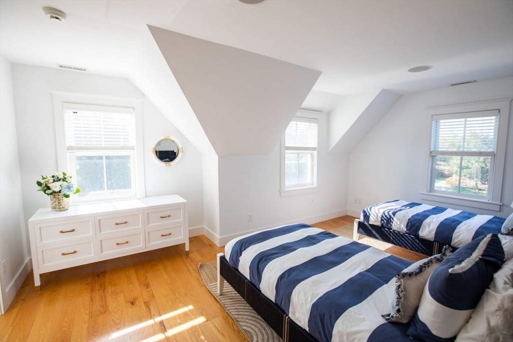 43 Vestal St