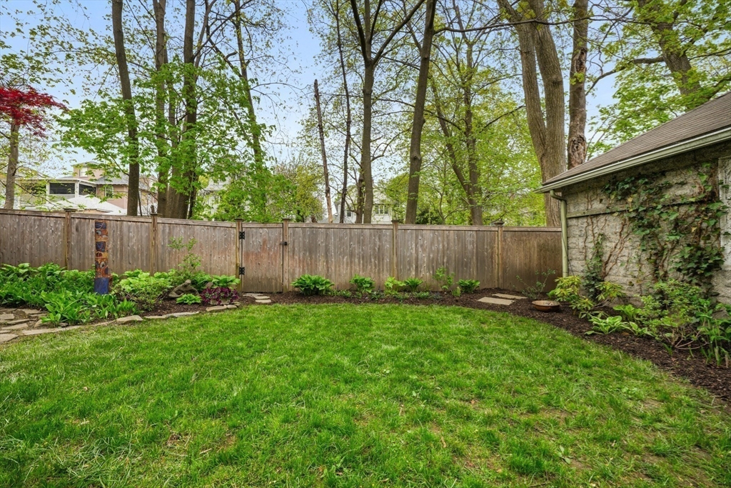 11 Flint Rd # 1