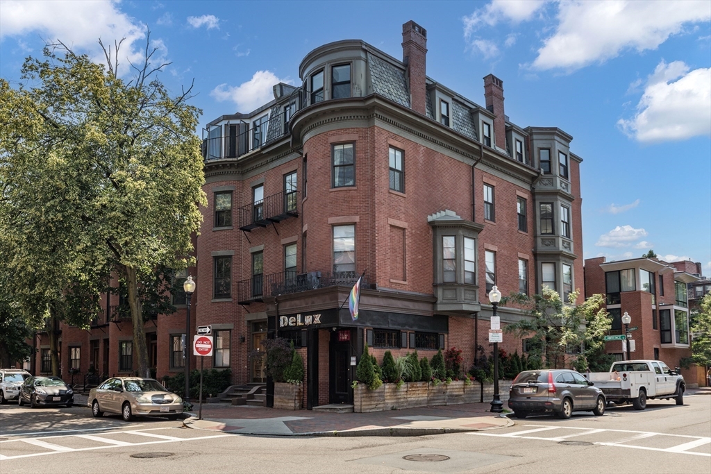 98 Chandler St # 3