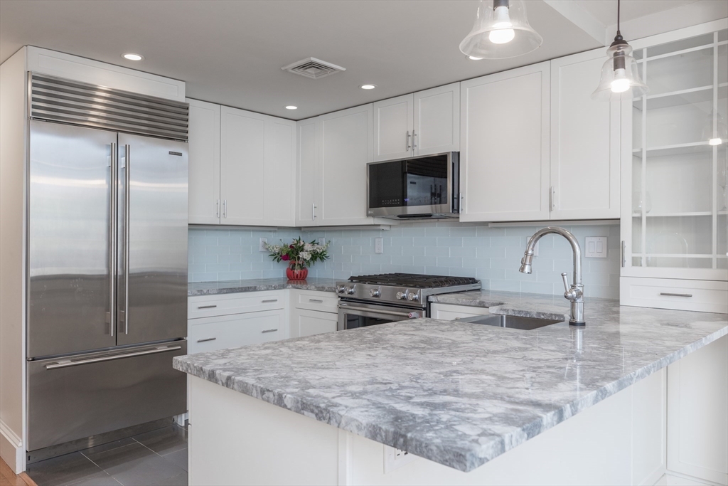 98 Chandler St # 3