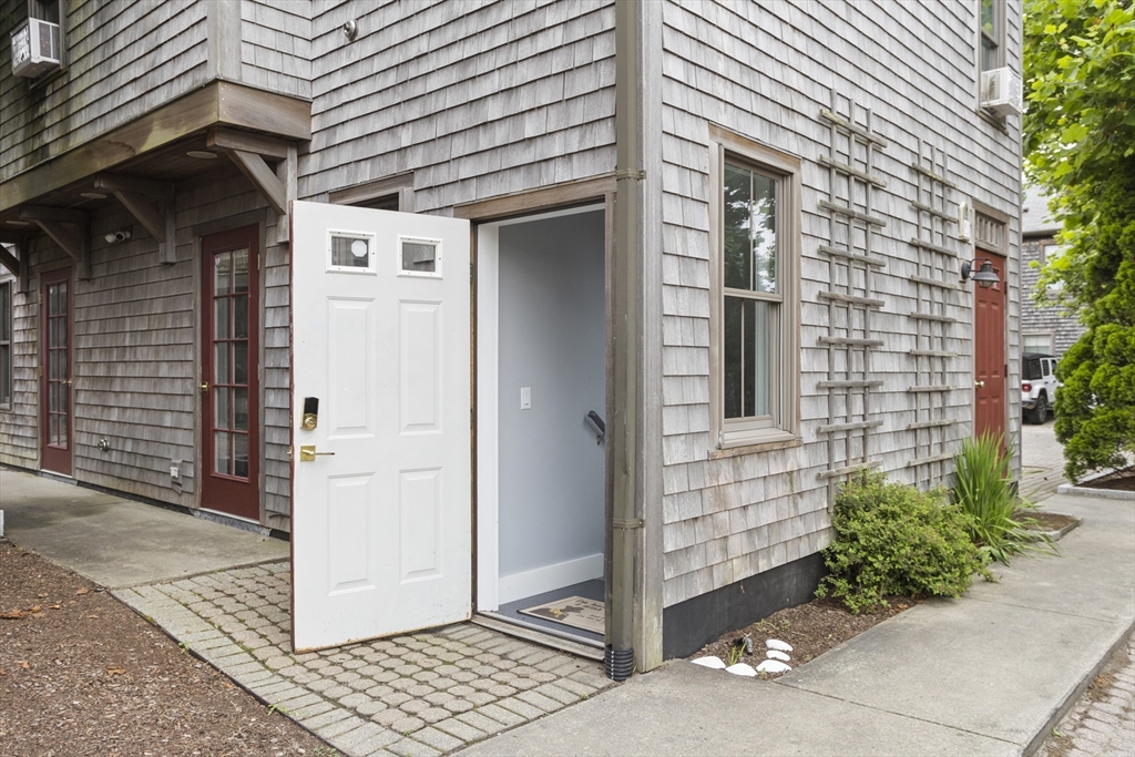 41 Old South Rd # 5E