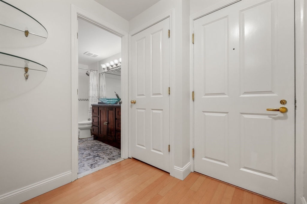 10 Charlesgate E # 1