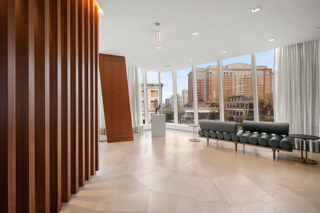 150 Seaport Blvd # 10F