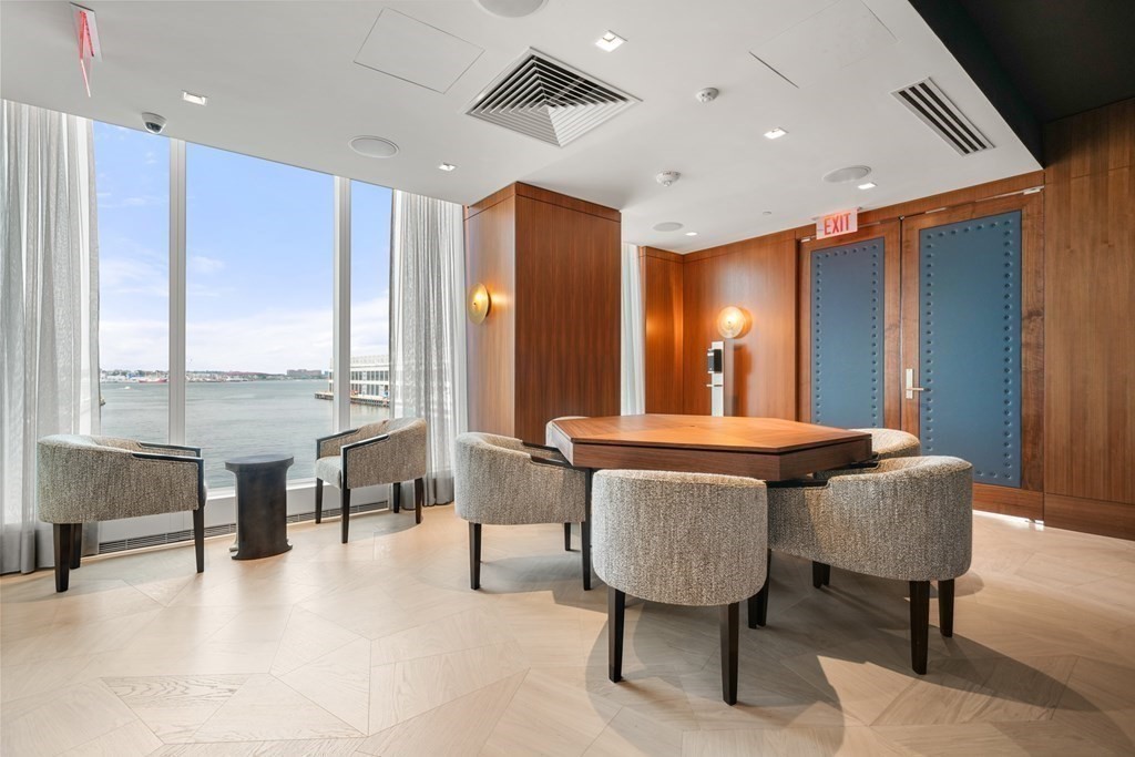150 Seaport Blvd # 10F