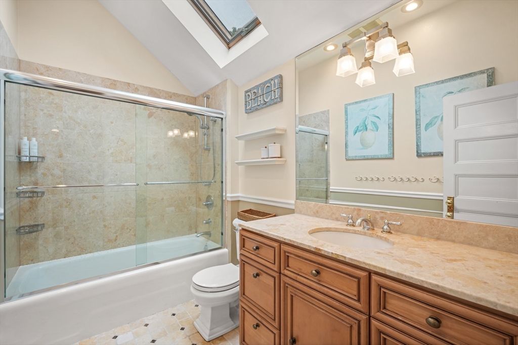 62 Atherton Rd # 2