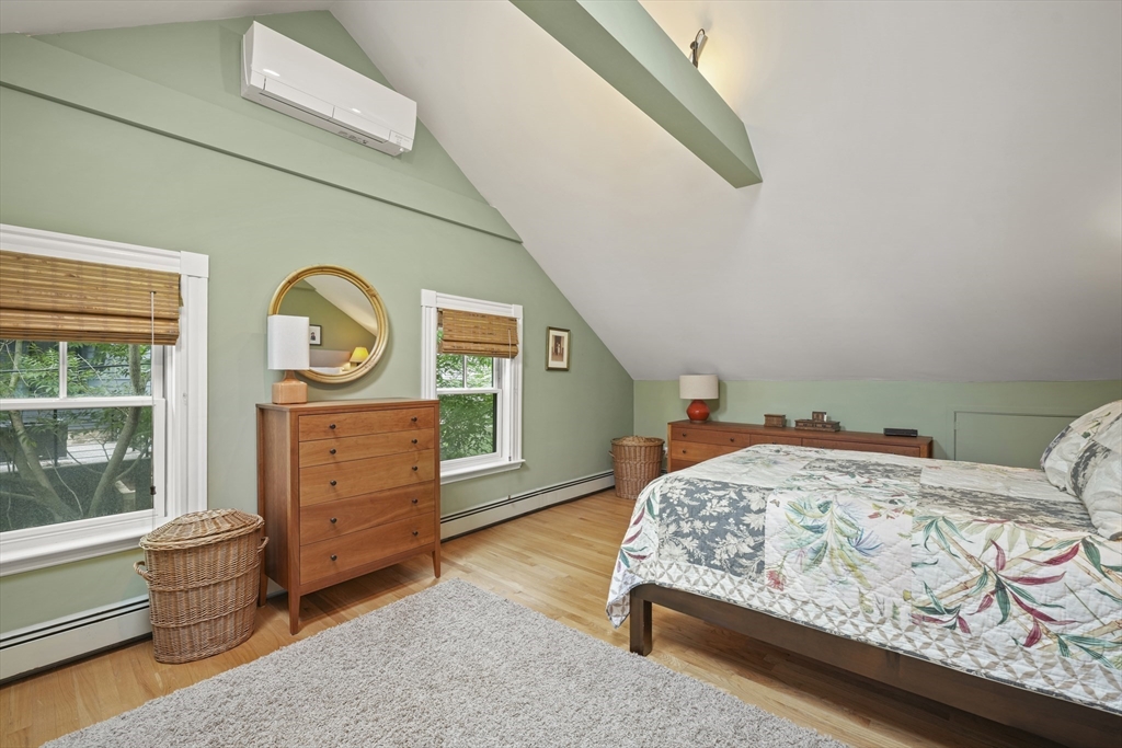 62 Atherton Rd # 2