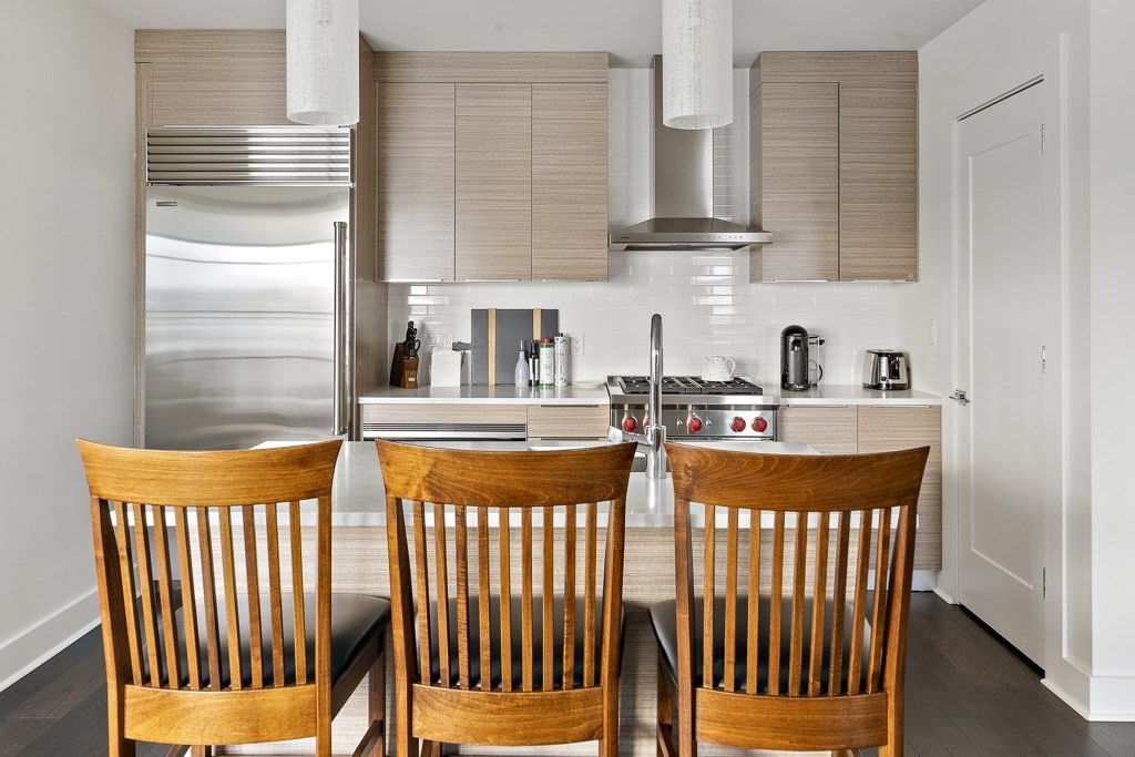 14 West Broadway # 803