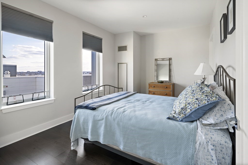 14 West Broadway # 803