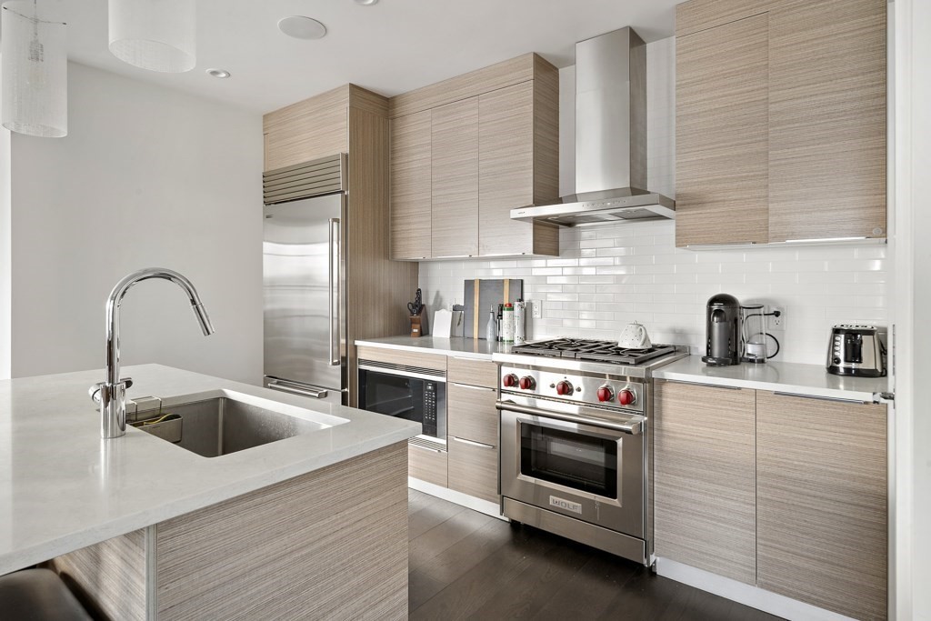 14 West Broadway # 803