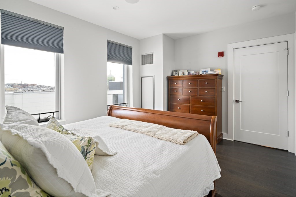 14 West Broadway # 803