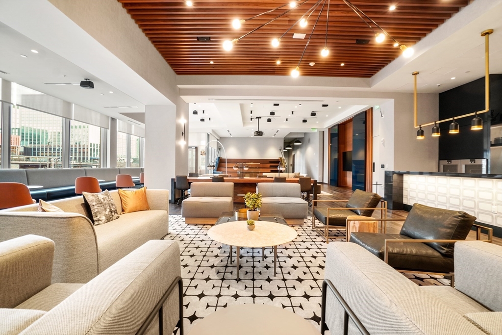 135 Seaport Blvd # 536