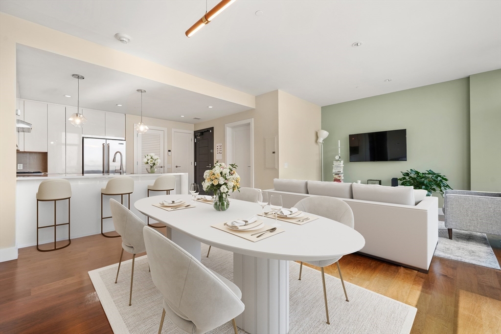 32 Traveler St # 403