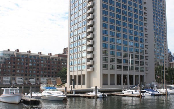85 E India Row Unit: 33B/C