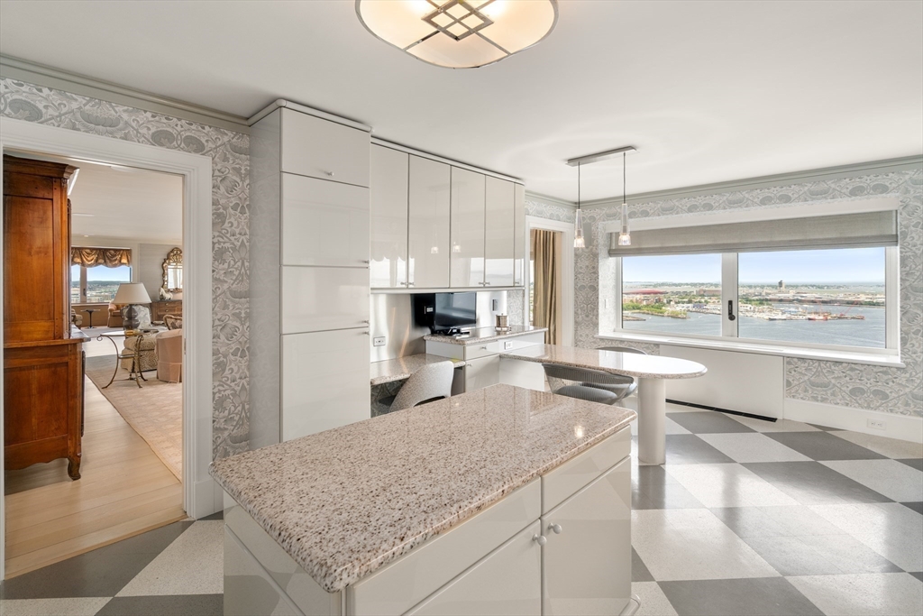 85 E India Row Unit: 33B/C