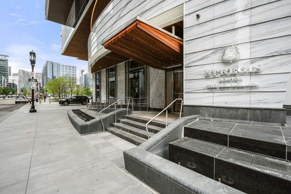 150 Seaport Boulevard Unit: 15CD