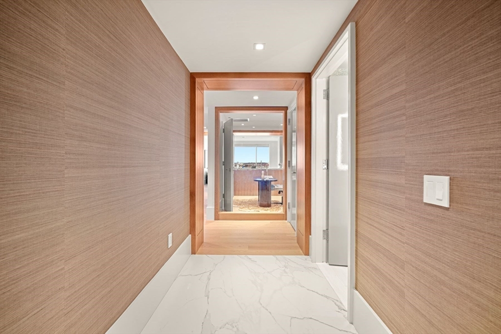 150 Seaport Boulevard Unit: 15CD