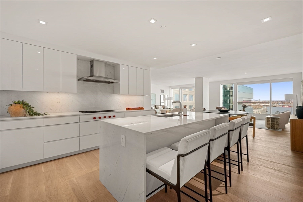 150 Seaport Boulevard Unit: 15CD