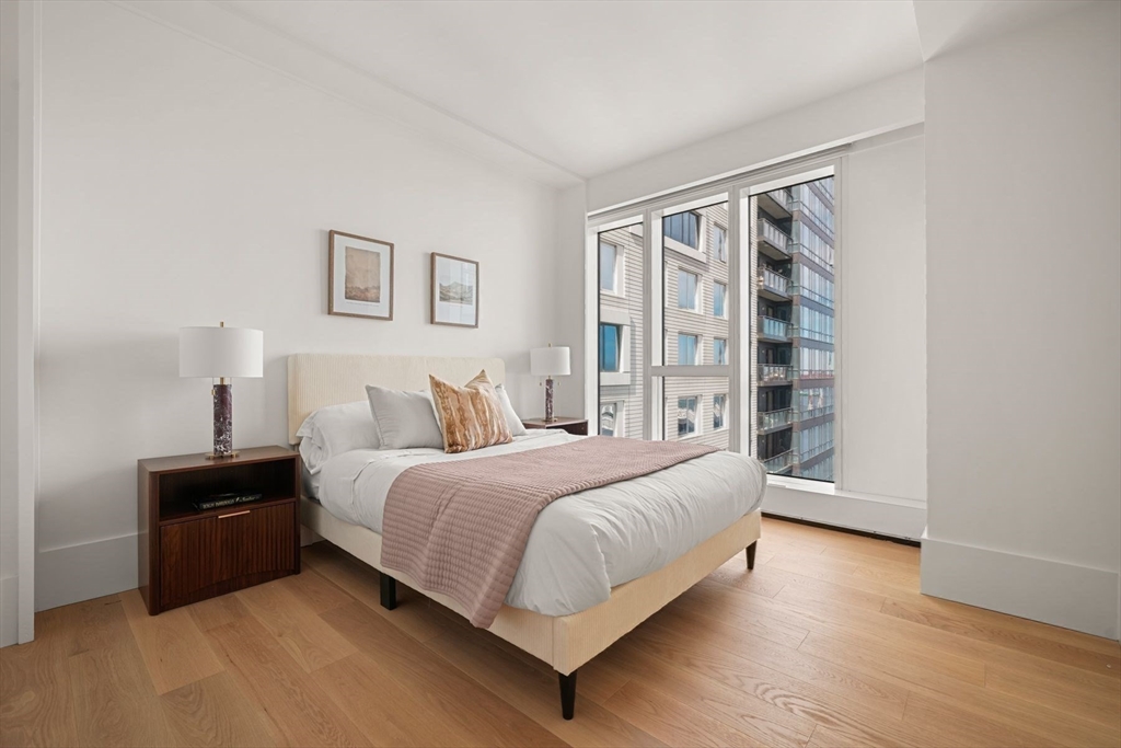 150 Seaport Boulevard Unit: 15CD