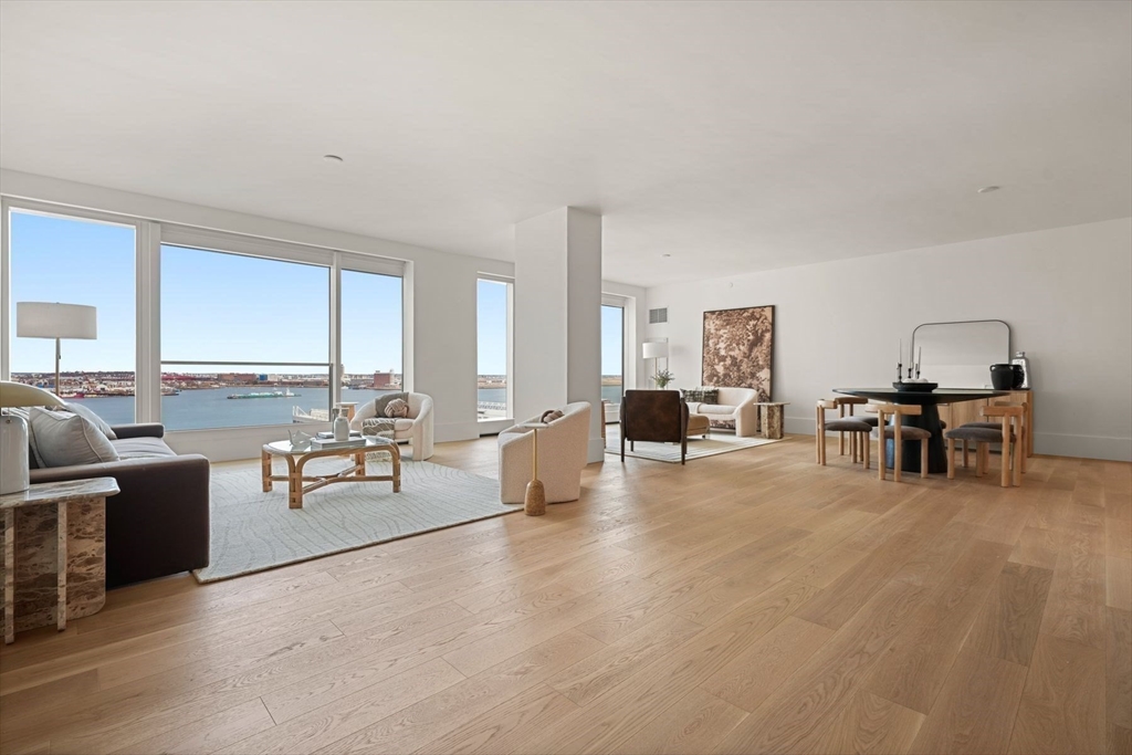 150 Seaport Boulevard Unit: 15CD