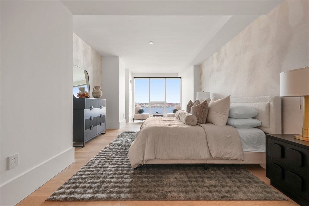 150 Seaport Boulevard Unit: 15CD