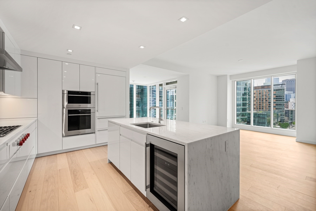 150 Seaport Blvd # 10B