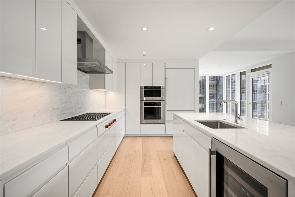 150 Seaport Blvd # 10B