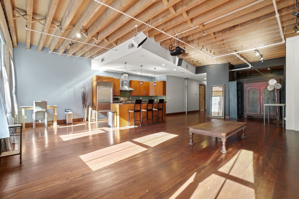 96 South St # 3
