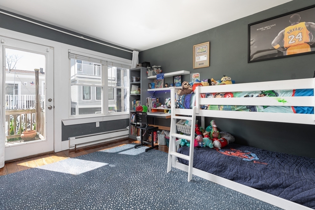 89 Baxter St