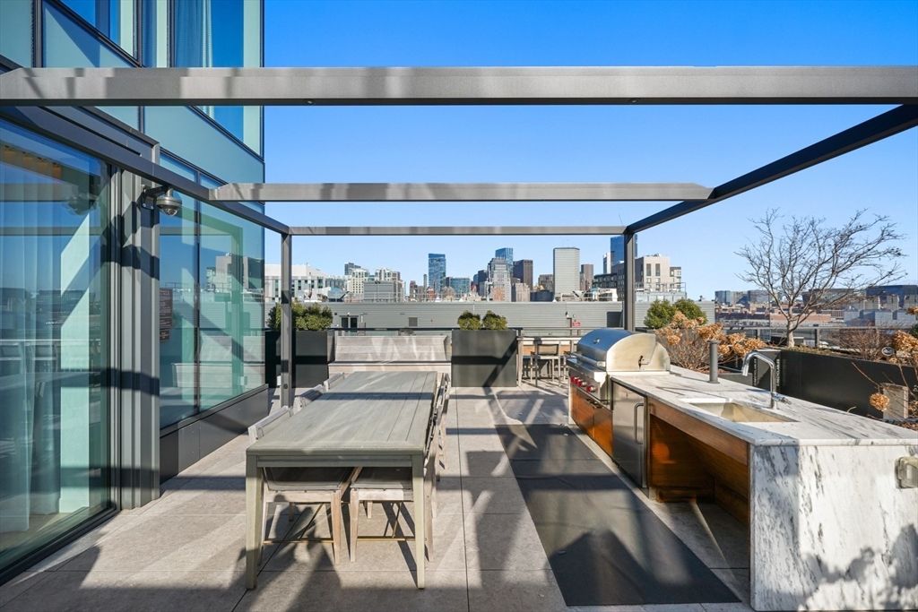 380 Harrison Ave Unit: PH1H