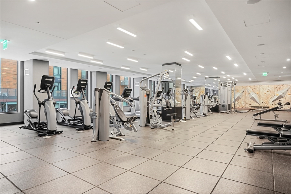 380 Harrison Ave Unit: PH1H