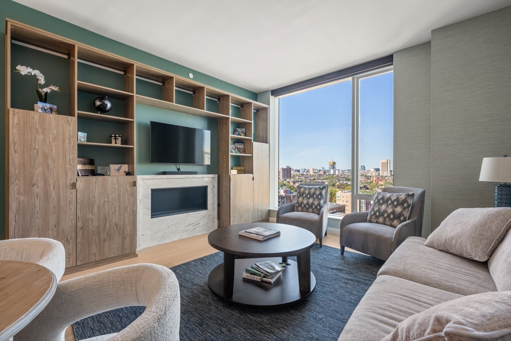 380 Harrison Ave Unit: PH1H