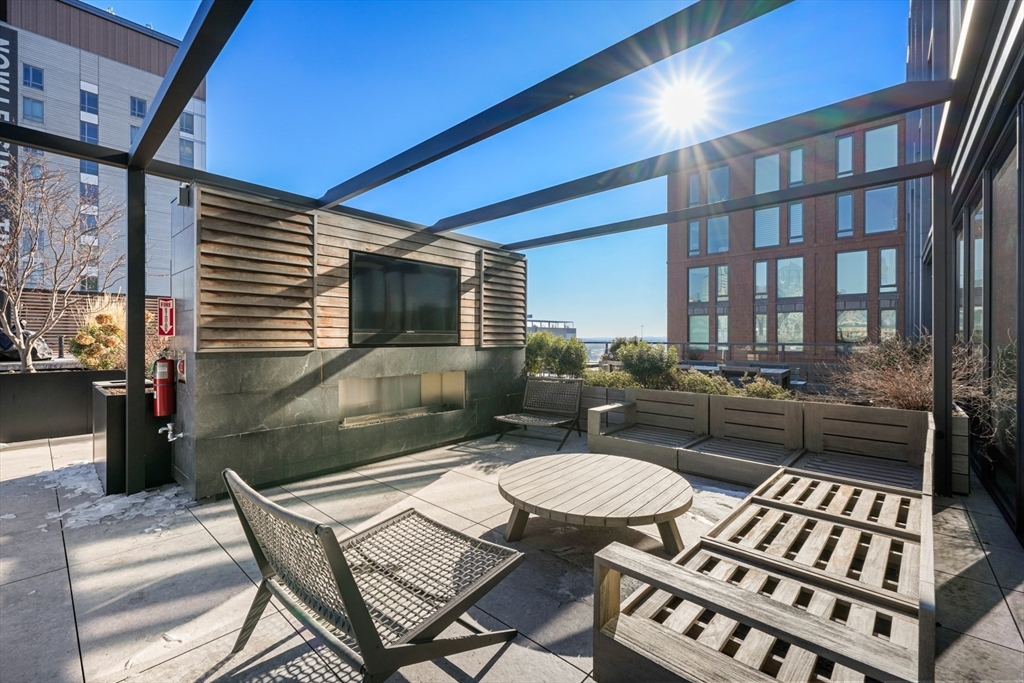380 Harrison Ave Unit: PH1H