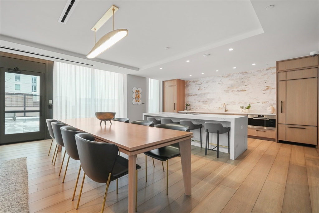 380 Harrison Ave Unit: PH1H