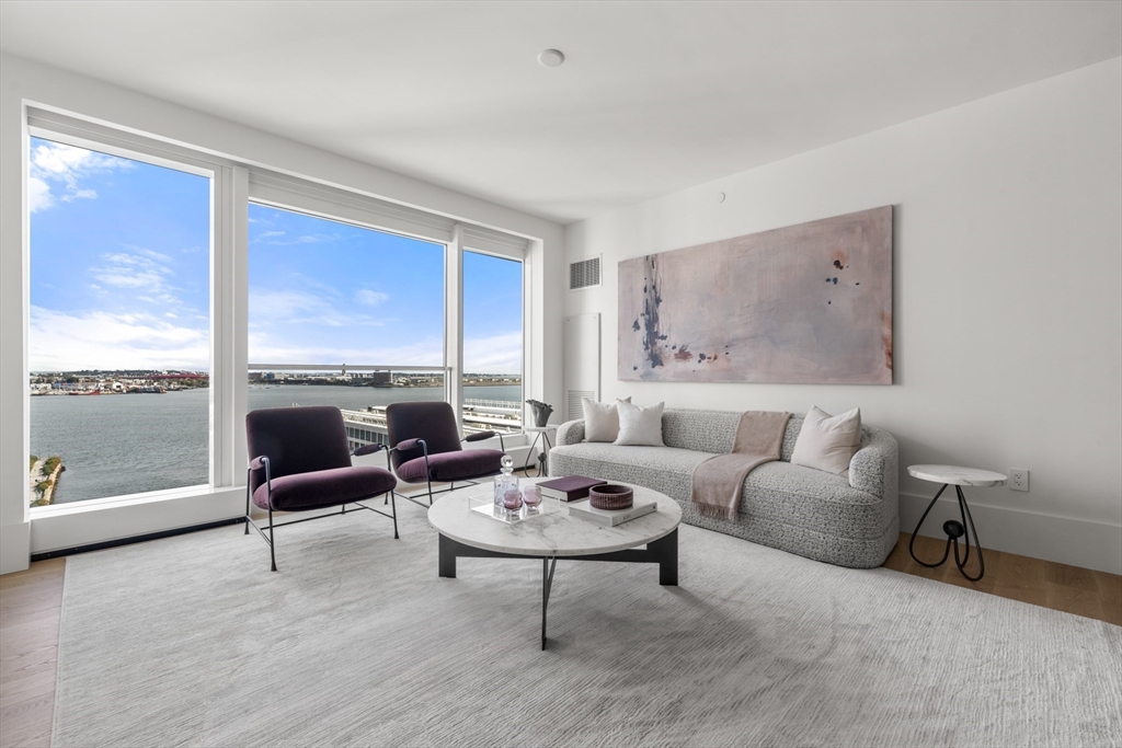150 Seaport Boulevard Unit: 15CD