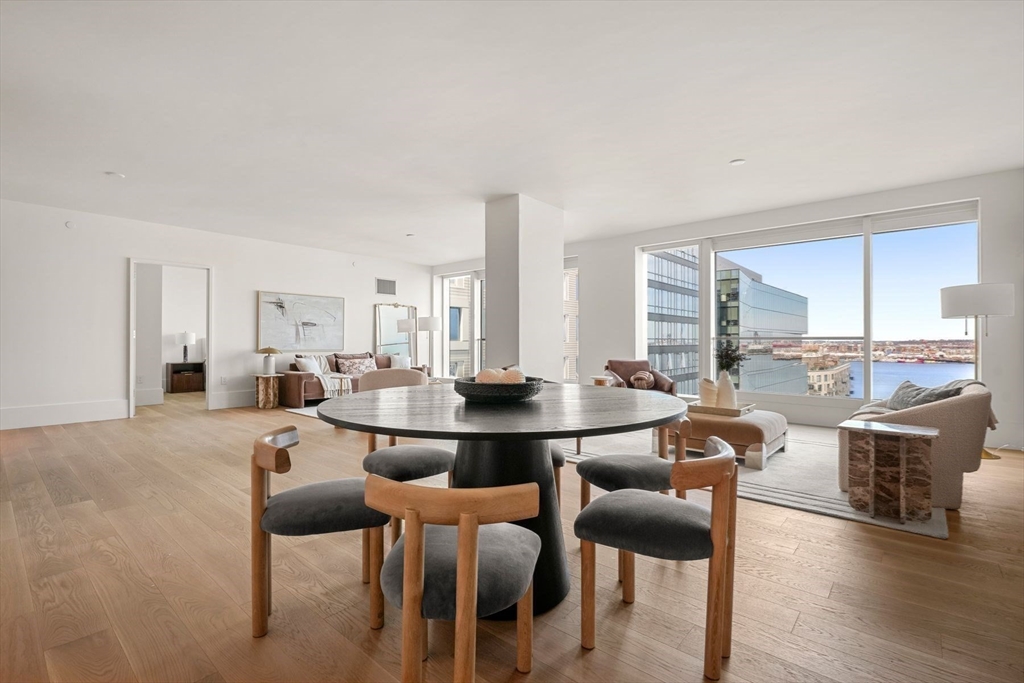 150 Seaport Boulevard Unit: 15CD