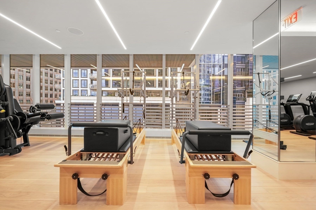 150 Seaport Boulevard Unit: 15CD