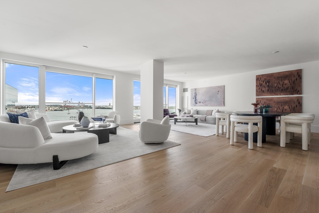150 Seaport Boulevard Unit: 15CD