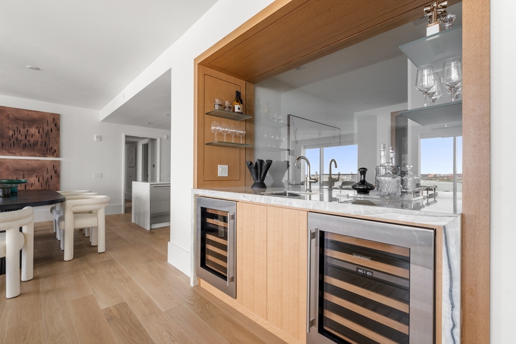 150 Seaport Boulevard Unit: 15CD