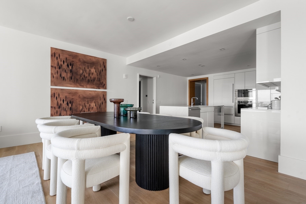 150 Seaport Boulevard Unit: 15CD