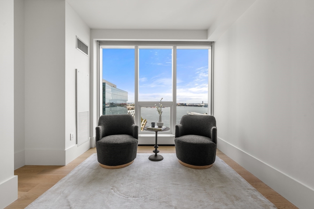 150 Seaport Boulevard Unit: 15CD