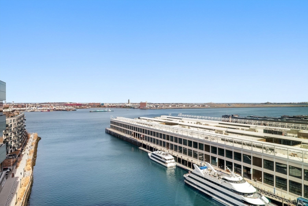 150 Seaport Boulevard Unit: 15CD